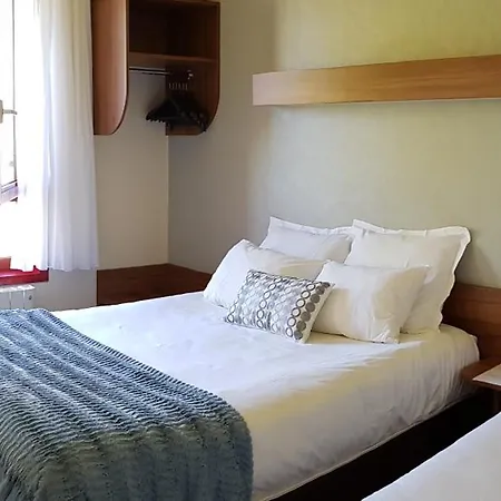 Отель Logis Restaurant Le Mere 3*