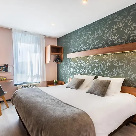Hotell Logis Restaurant Le Mere