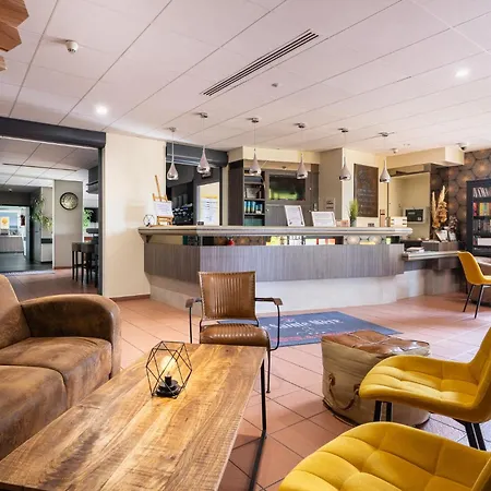 Hotell Logis Restaurant Le Mere 3*