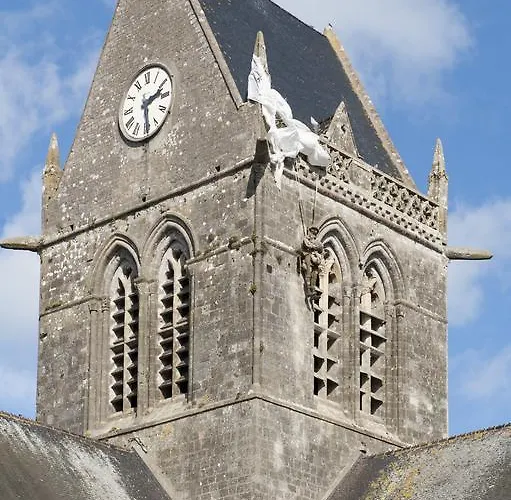 Logis Restaurant Le Mere Hotel Sainte-Mère-Église