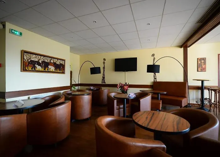 Logis Restaurant Le Mere 3* Sainte-Mère-Église