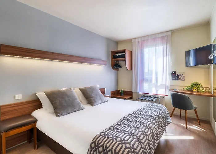 Hotel Logis Restaurant Le Mere Sainte-Mère-Église