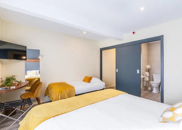 Hotel Logis Restaurant Le Mere