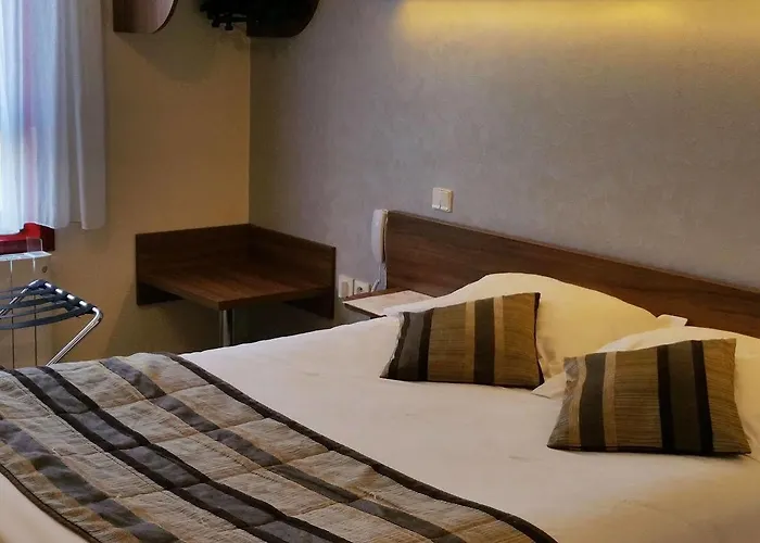 Logis Restaurant Le Mere Hotel 3*