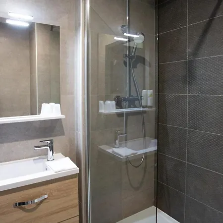Logis Restaurant Le Mere 3* Сент-Мер-Эглиз