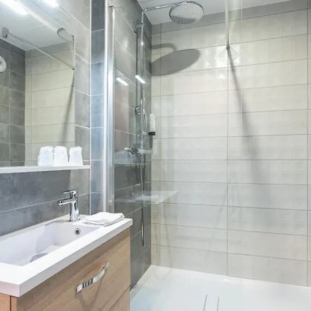 Logis Restaurant Le Mere 3* Sainte-Mère-Église