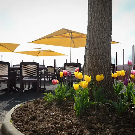 Logis Restaurant Le Mere