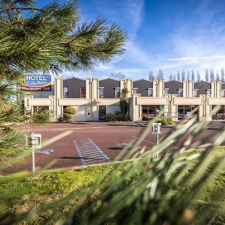 Hotel Logis Restaurant Le Mere 3*