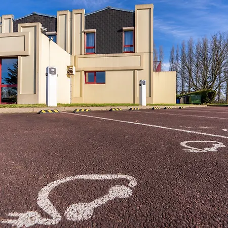 Hotel Logis Restaurant Le Mere 3*