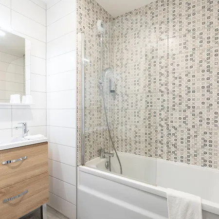 Hotel Logis Restaurant Le Mere Sainte-Mère-Église