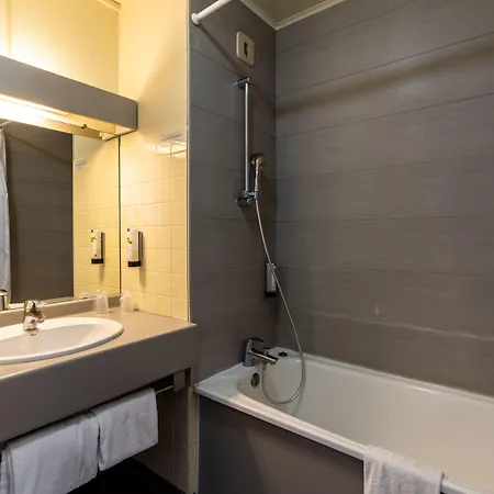 Logis Restaurant Le Mere Hotel Sainte-Mère-Église