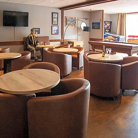 Hotel Logis Restaurant Le Mere Sainte-Mère-Église