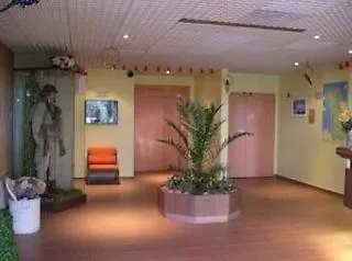 Hotel Logis Restaurant Le Mere 3*