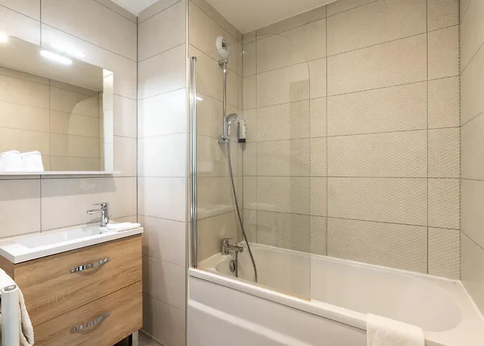 Hotel Logis Restaurant Le Mere Sainte-Mère-Église