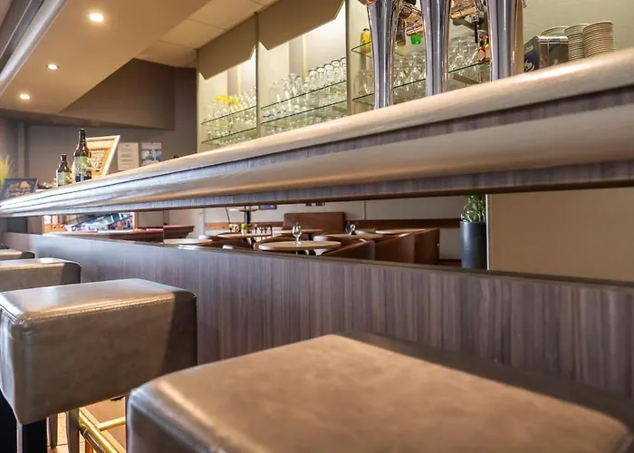 Logis Restaurant Le Mere Hotel