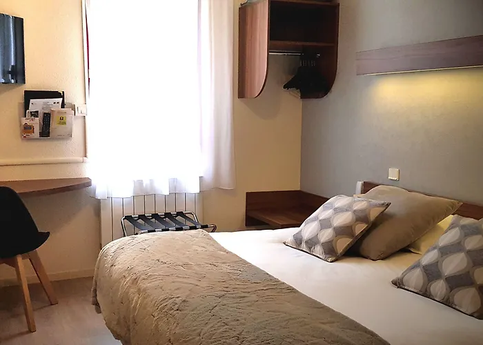 Hotel Logis Restaurant Le Mere Sainte-Mère-Église