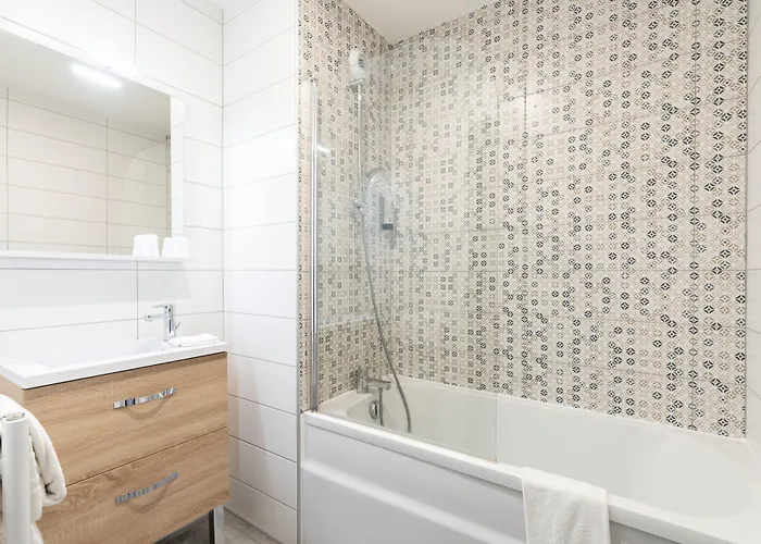 Hotel Logis Restaurant Le Mere Sainte-Mère-Église